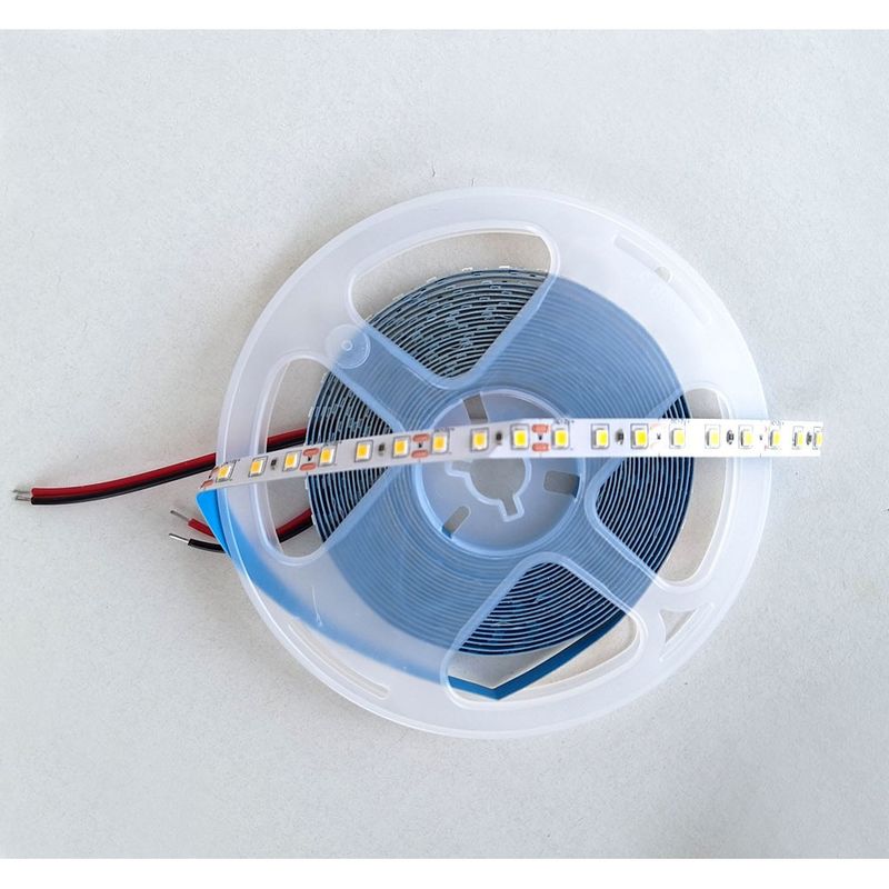 Niet-waterdicht wit PCB 2835 LED-strook 120LED-uitstralingskleur 3000K/4000K/6000K 5m/rol 120° straalhoek