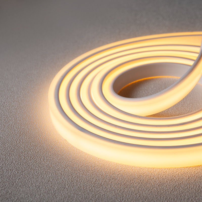 Warm witte 2700K siliconen neon LED-licht met 12W/m uitstralende kleur en IP68 waterdichtheid