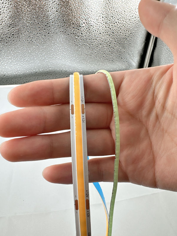 Hoge helderheid 12V 5V COB LED strip met hoge CRI en 2700k-6500k kleurtemperatuur