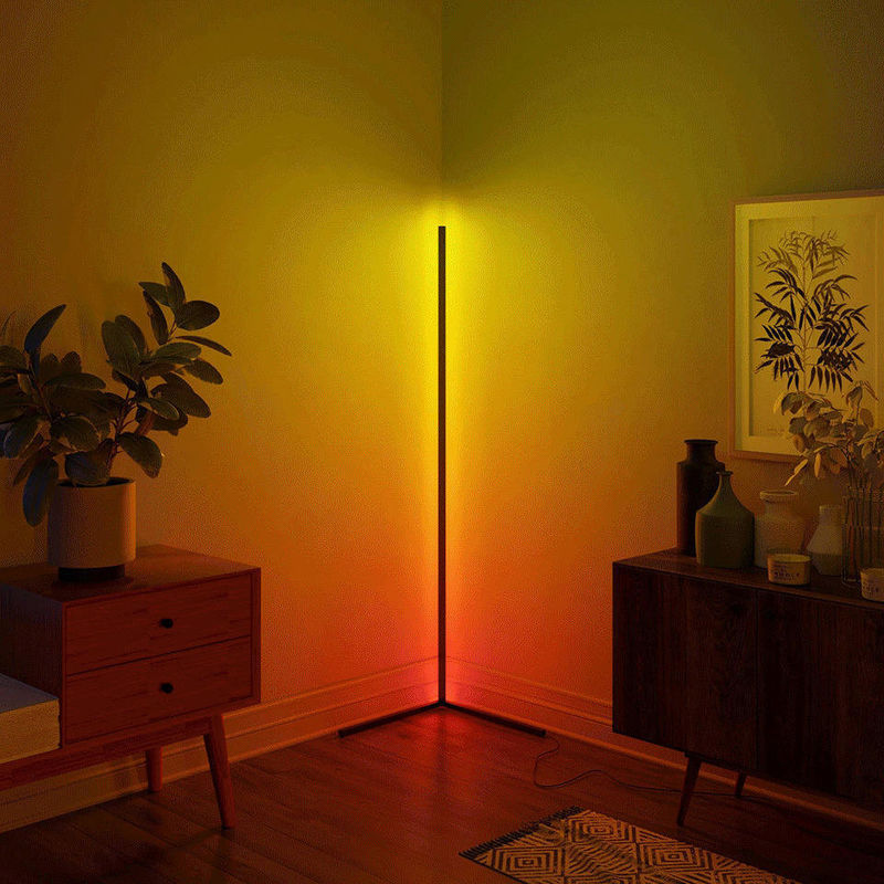 RGB kleurveranderend LED omgevingshoeklicht voor decoratieve vloerverlichting 35*35*1500mm