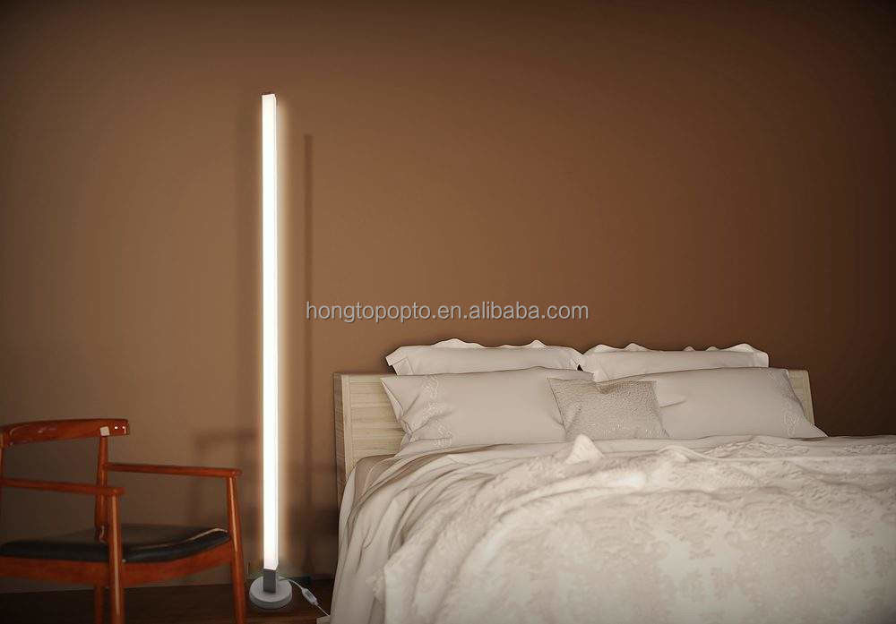 80lm/w Home Atmosphere Smart Led vloerlamp met USB RGB kleurveranderend en IR controller