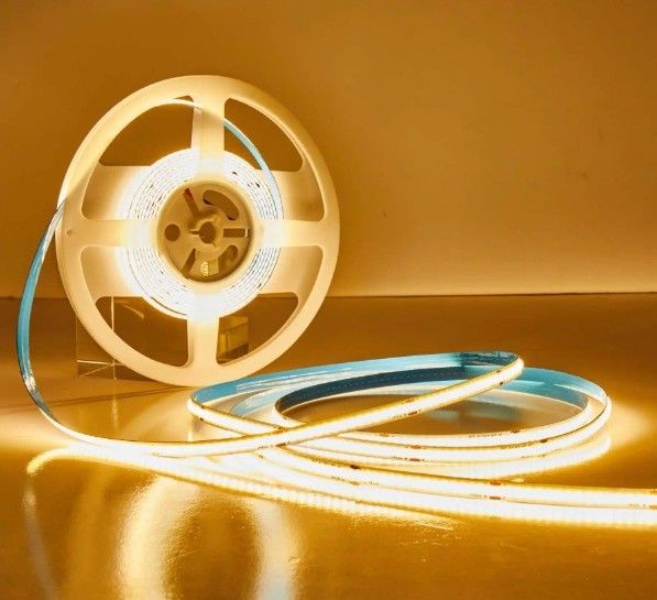 Energiebesparend IP20 COB LED Strip Light 8mm PCB 300 chips per meter met 800lm Luminous Flux