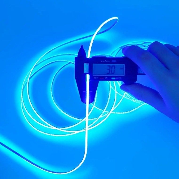DC 12V 24V 5V Ultra Narrow 3mm Dotless COB LED Strip Light voor flexibele verlichting